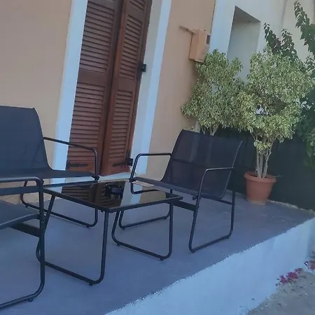 公寓 Kostas House